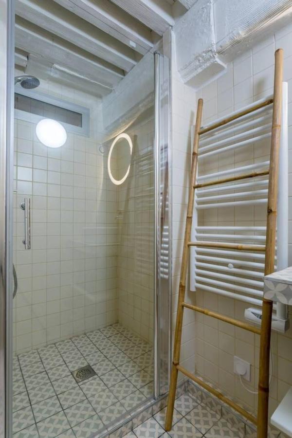 Elegant Loft - 4 People - Place Sathonay Apartment *